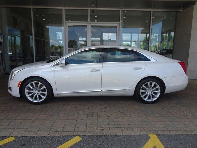 Used 2017 Cadillac XTS Luxury with VIN 2G61N5S32H9160833 for sale in Cincinnati, OH