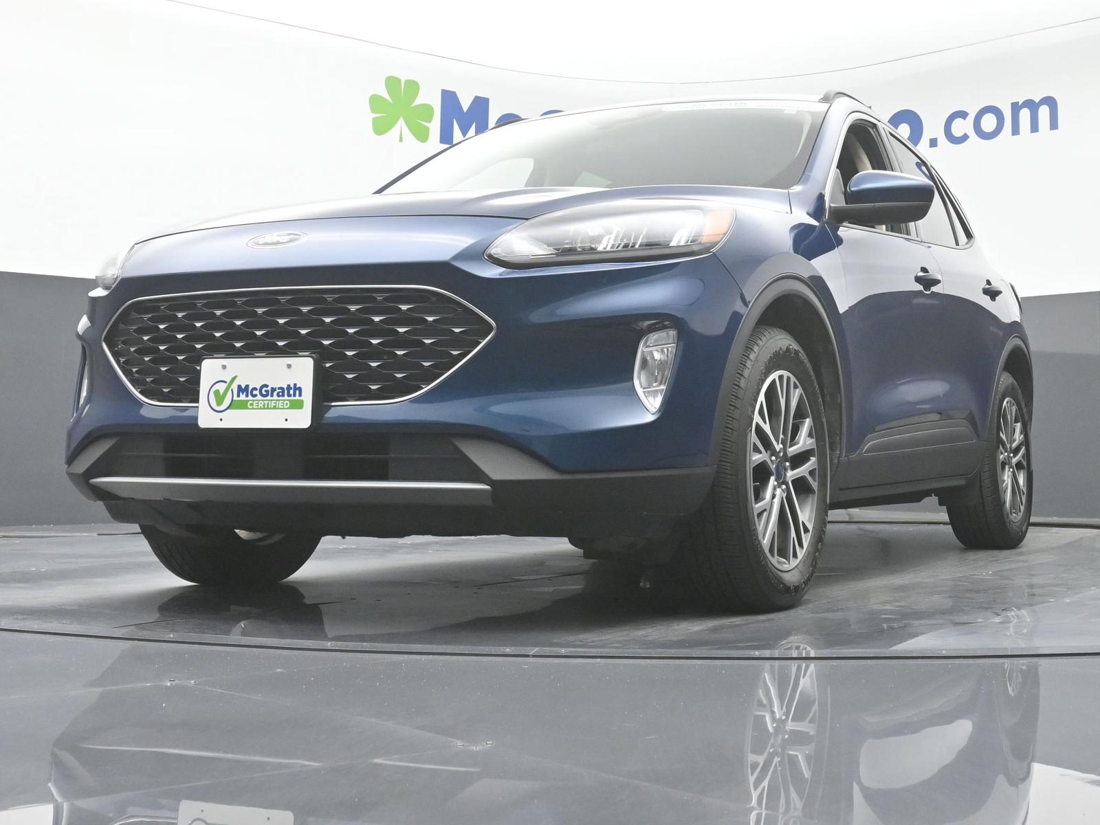 2020 Ford Escape Vehicle Photo in Marion, IA 52302