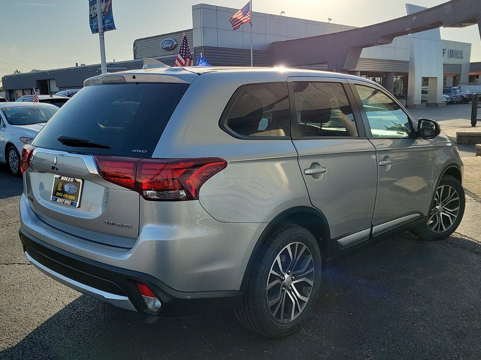 2018 Mitsubishi Outlander Vehicle Photo in Plainfield, IL 60586