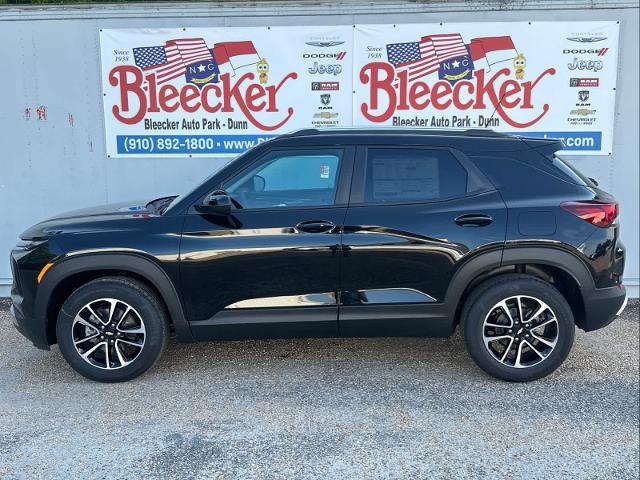 2024 Chevrolet Trailblazer Vehicle Photo in DUNN, NC 28334-8900