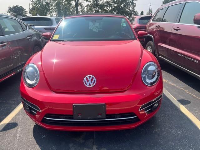 Used 2018 Volkswagen Beetle SE with VIN 3VW5DAATXJM505516 for sale in Saint Louis, MO