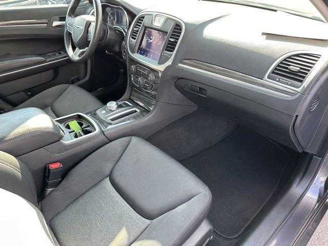 2020 Chrysler 300 Vehicle Photo in MEDINA, OH 44256-9631