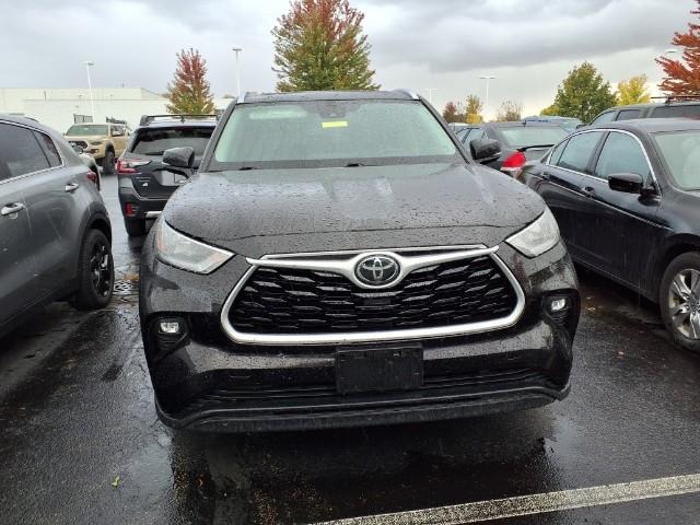 2020 Toyota Highlander Vehicle Photo in Oshkosh, WI 54904