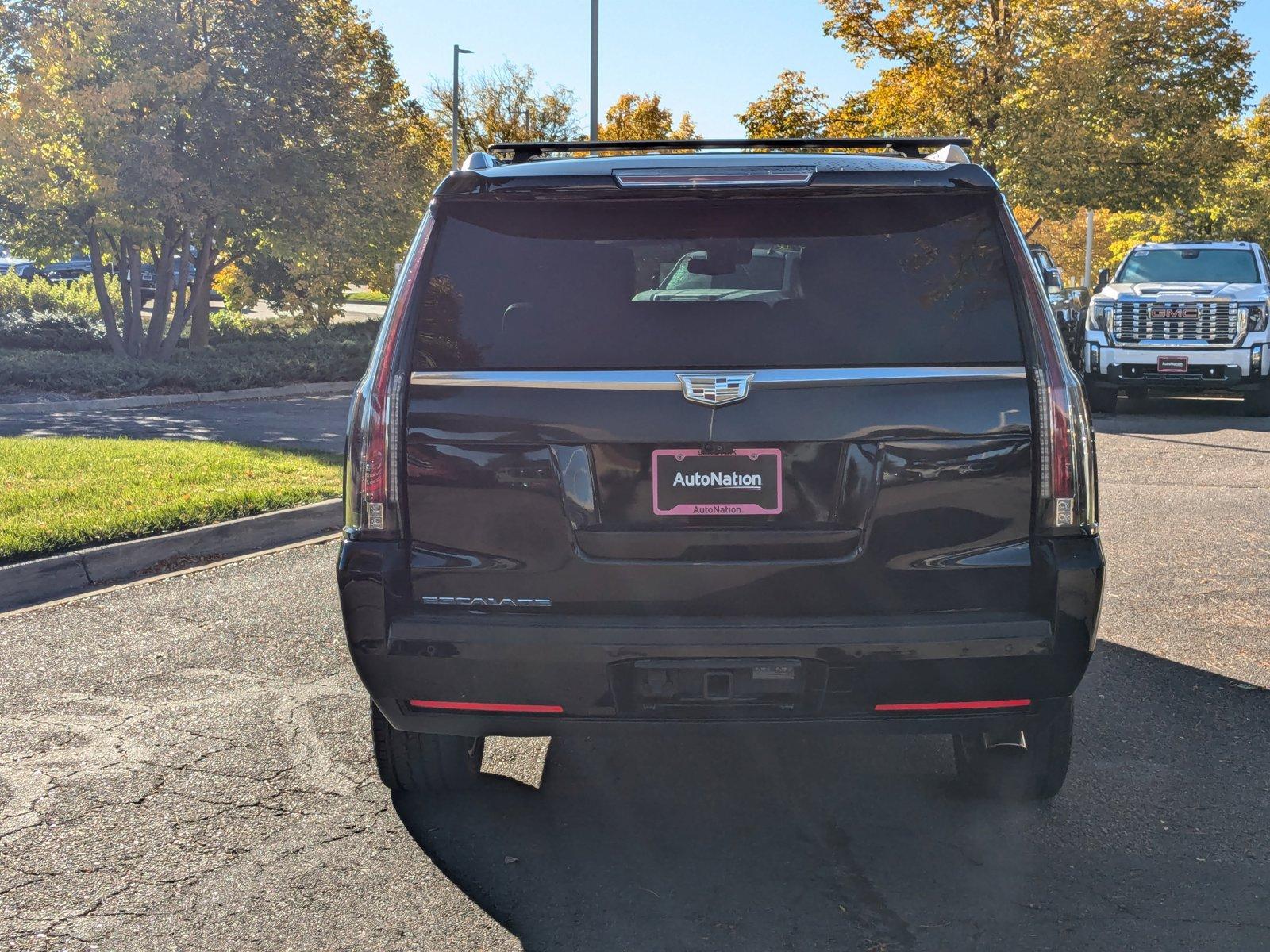 2018 Cadillac Escalade ESV Vehicle Photo in LONE TREE, CO 80124-2750