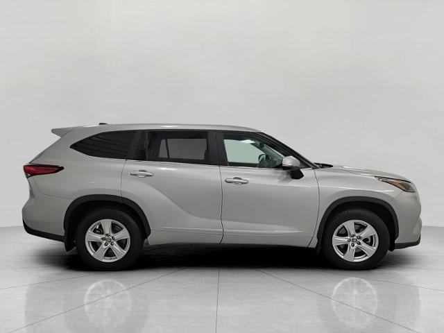 2023 Toyota Highlander Vehicle Photo in Green Bay, WI 54304