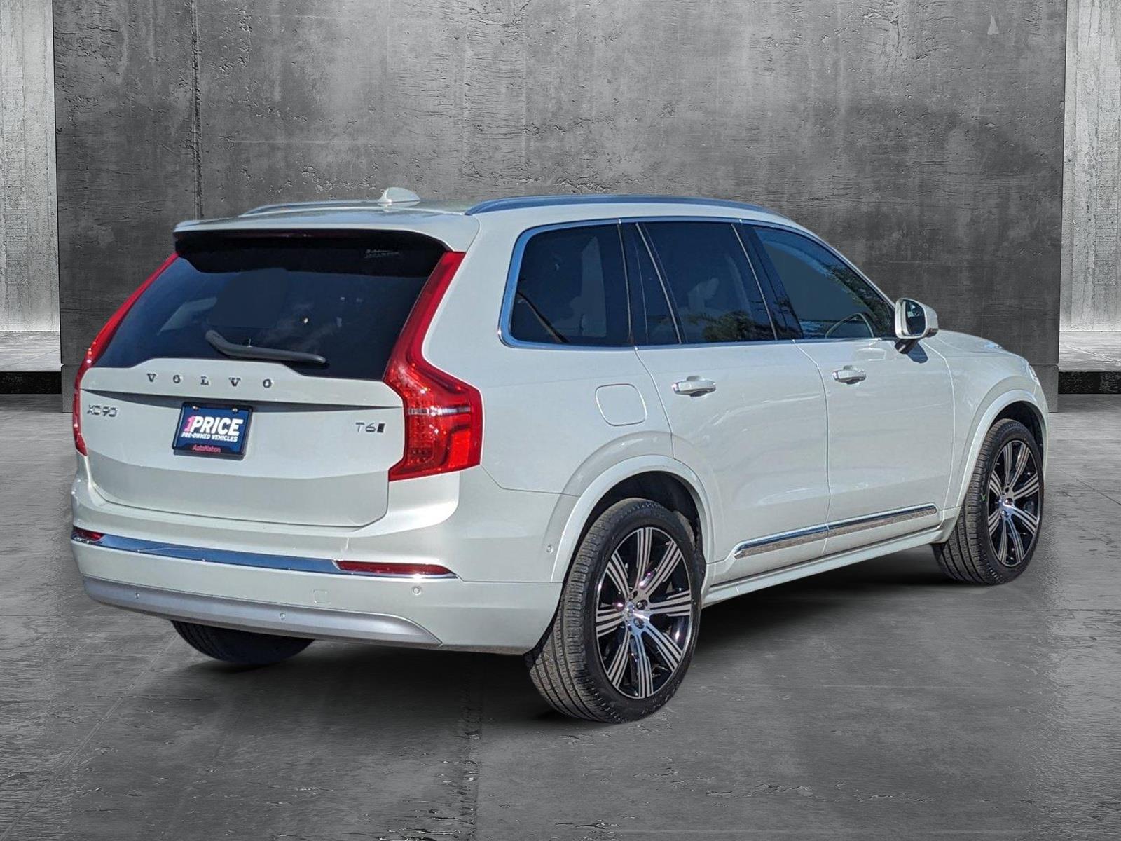 2022 Volvo XC90 Vehicle Photo in Tampa, FL 33614