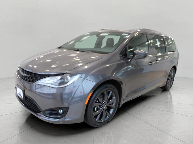 2018 Chrysler Pacifica Vehicle Photo in Green Bay, WI 54304