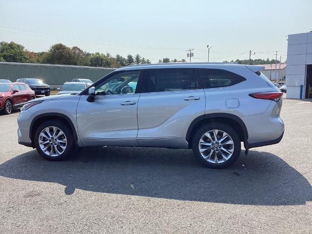 2021 Toyota Highlander Vehicle Photo in Gardner, MA 01440