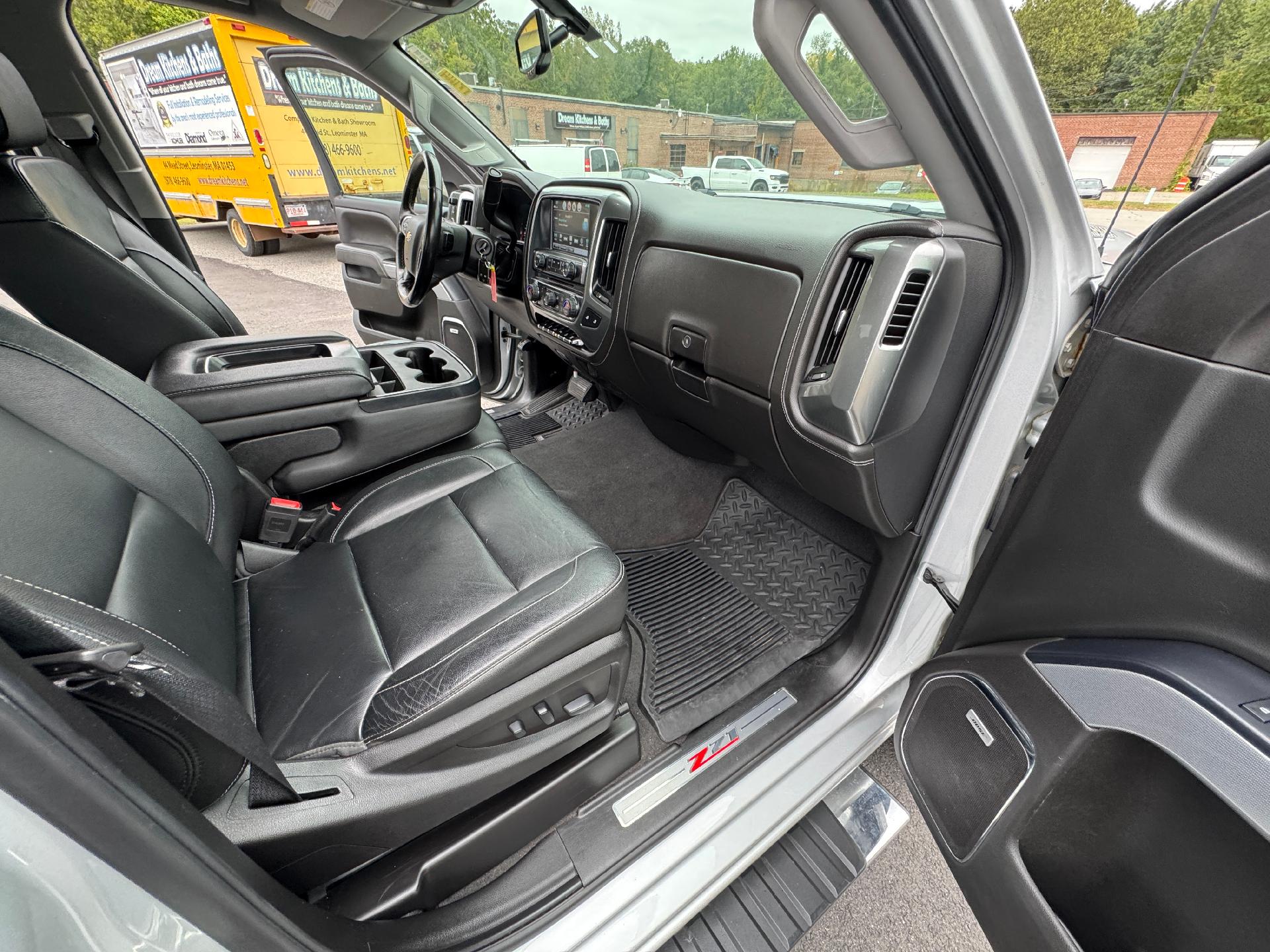 2019 Chevrolet Silverado 2500HD Vehicle Photo in LEOMINSTER, MA 01453-2952