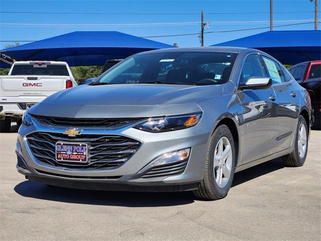 2025 Chevrolet Malibu Vehicle Photo in GAINESVILLE, TX 76240-2013