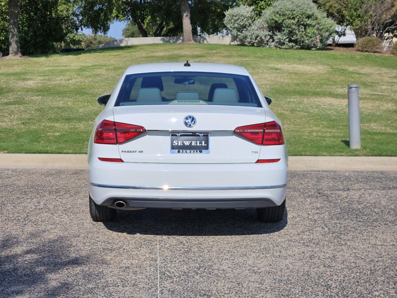 2016 Volkswagen Passat Vehicle Photo in Fort Worth, TX 76132