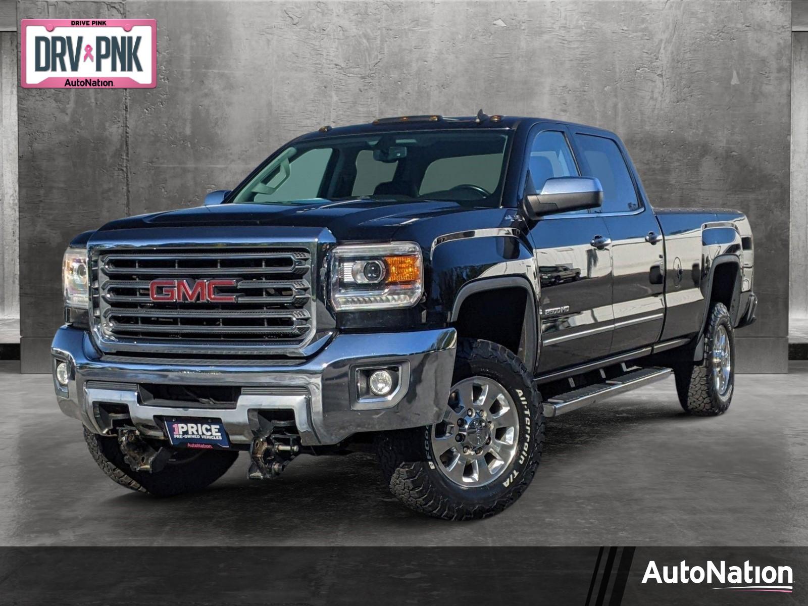 2015 GMC Sierra 2500HD Vehicle Photo in TIMONIUM, MD 21093-2300