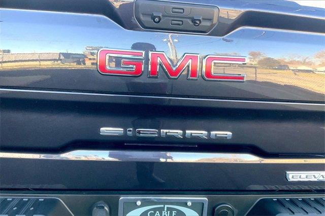 2022 GMC Sierra 1500 Vehicle Photo in TOPEKA, KS 66609-0000