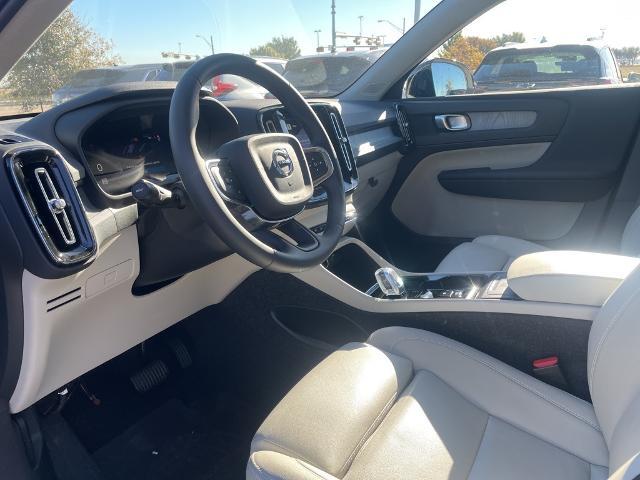 2025 Volvo XC40 Vehicle Photo in Grapevine, TX 76051