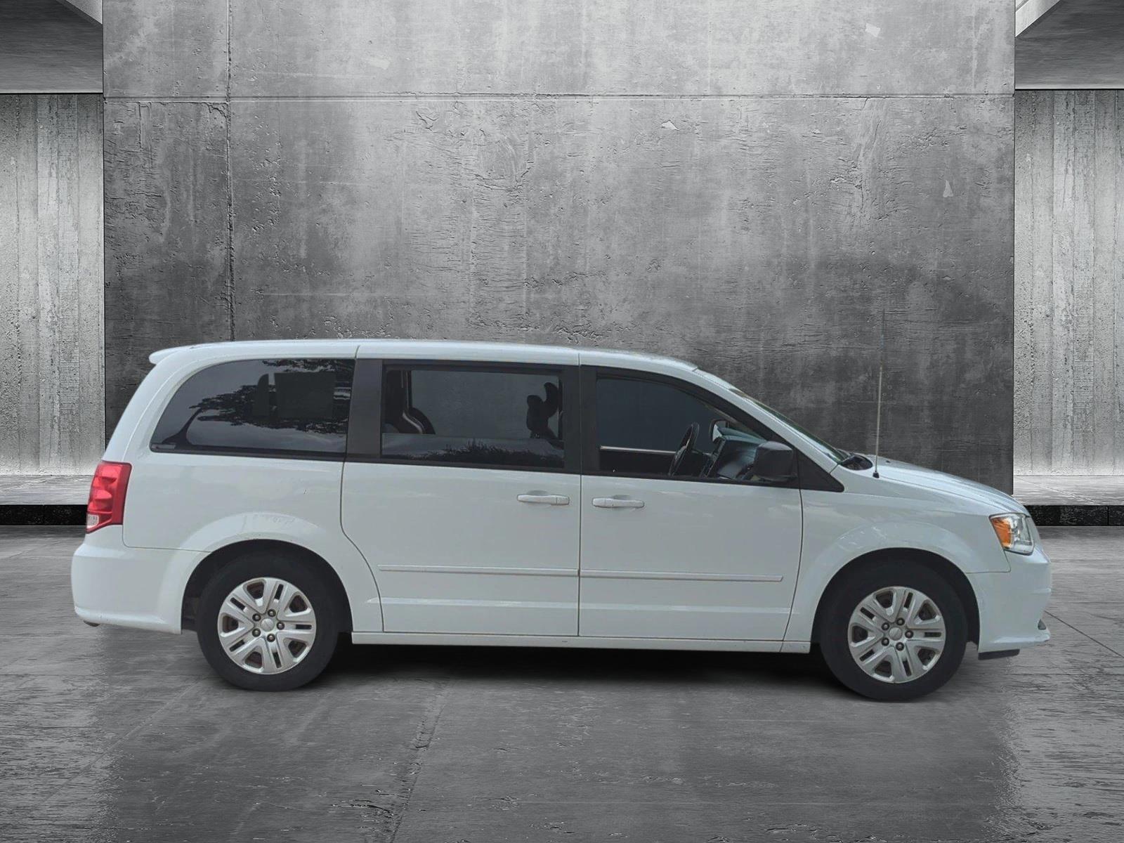 2017 Dodge Grand Caravan Vehicle Photo in Pembroke Pines, FL 33027