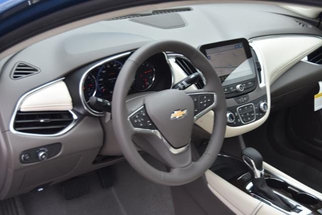 2025 Chevrolet Malibu Vehicle Photo in WHITMAN, MA 02382-1041