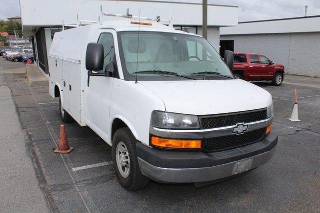 2016 Chevrolet Express Commercial Cutaway Vehicle Photo in SAINT CLAIRSVILLE, OH 43950-8512