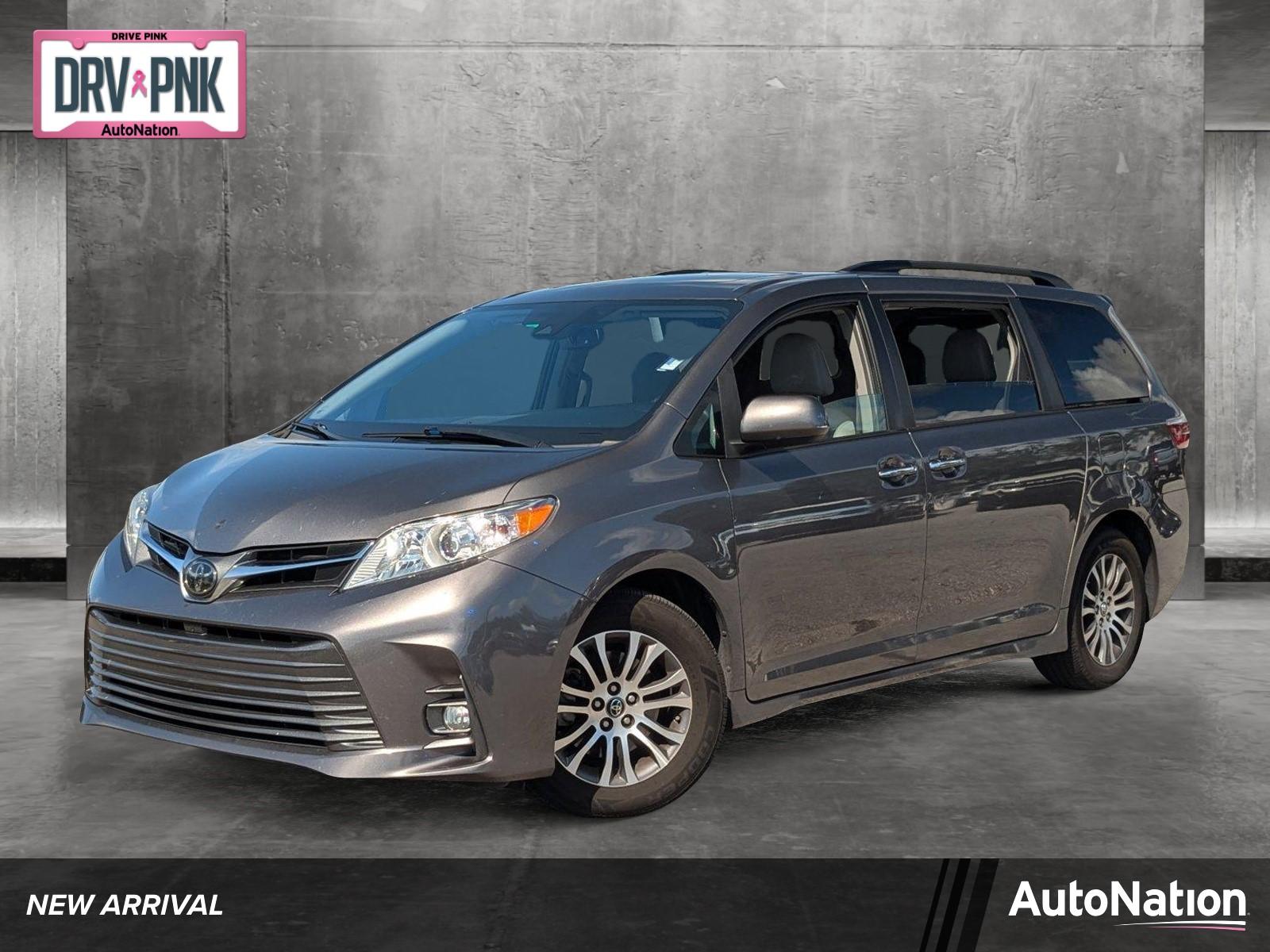 2018 Toyota Sienna Vehicle Photo in St. Petersburg, FL 33713