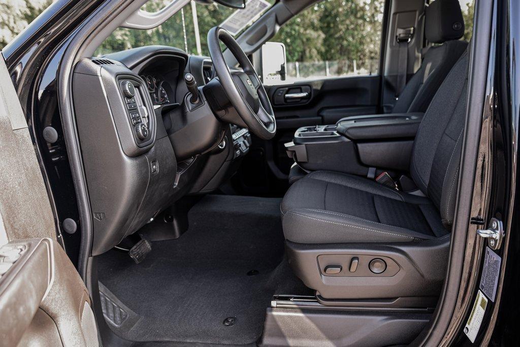 2024 Chevrolet Silverado 2500 HD Vehicle Photo in AKRON, OH 44320-4088