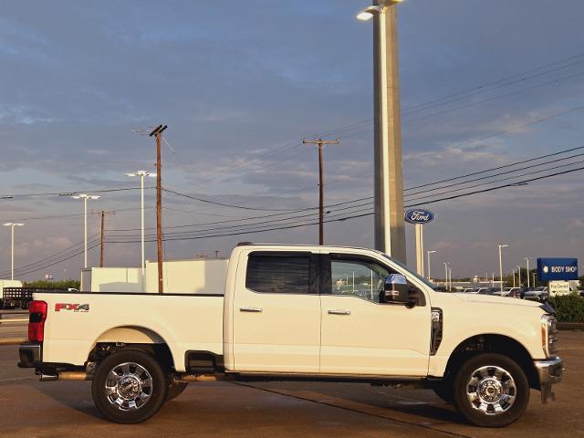 2023 Ford Super Duty F-250 SRW Vehicle Photo in Weatherford, TX 76087-8771