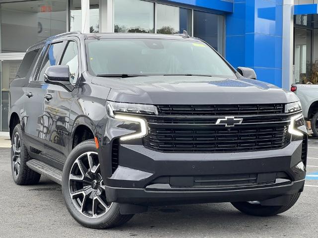 2024 Chevrolet Suburban Vehicle Photo in GARDNER, MA 01440-3110