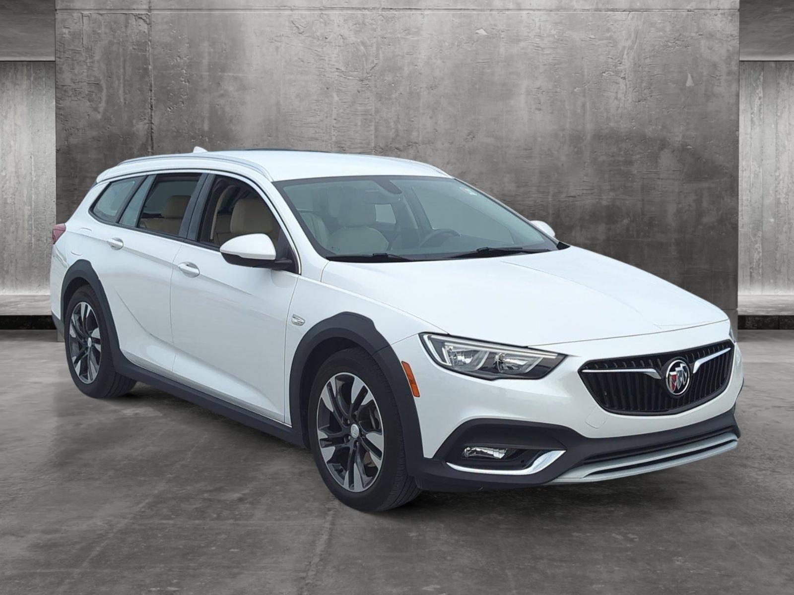 2019 Buick Regal TourX Vehicle Photo in Ft. Myers, FL 33907