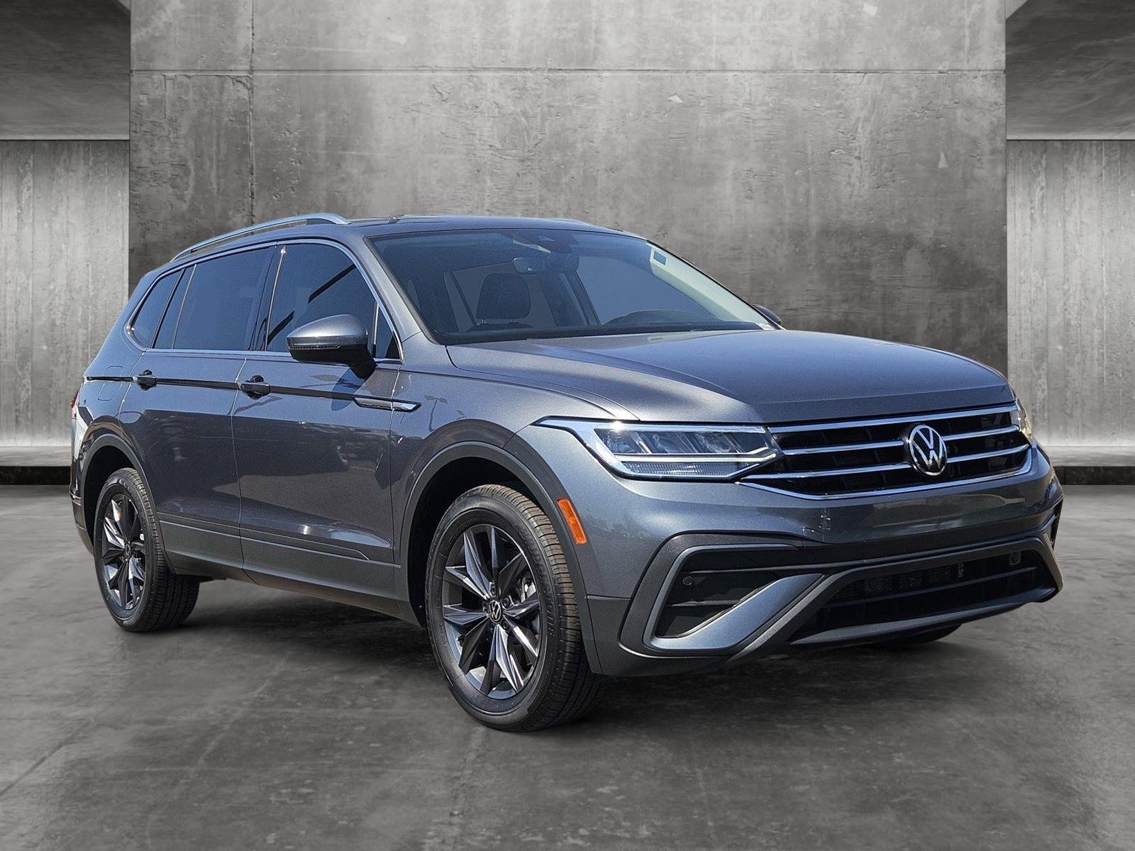 2022 Volkswagen Tiguan Vehicle Photo in PEORIA, AZ 85382-3715