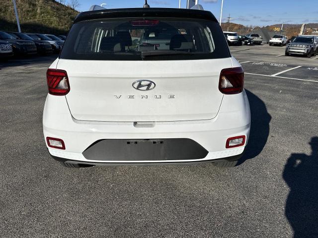 2024 Hyundai Venue Vehicle Photo in INDIANA, PA 15701-1897