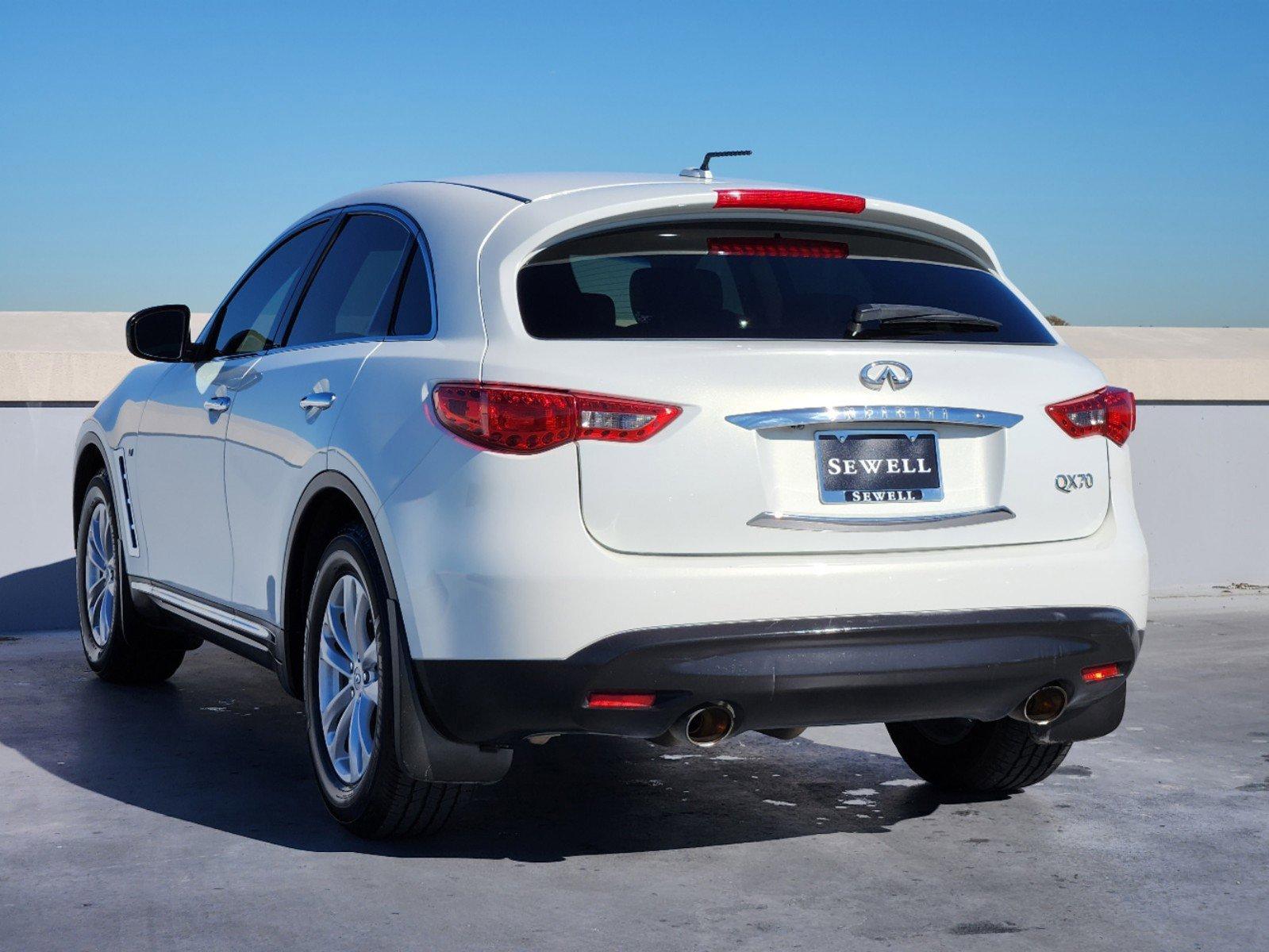 2014 INFINITI QX70 Vehicle Photo in DALLAS, TX 75209