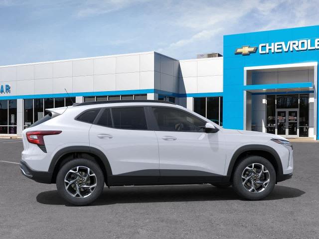 2025 Chevrolet Trax Vehicle Photo in MOON TOWNSHIP, PA 15108-2571