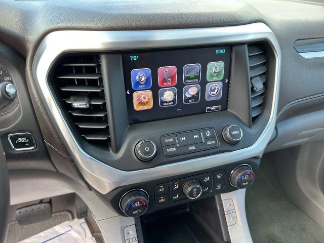 2017 GMC Acadia Vehicle Photo in MEDINA, OH 44256-9631