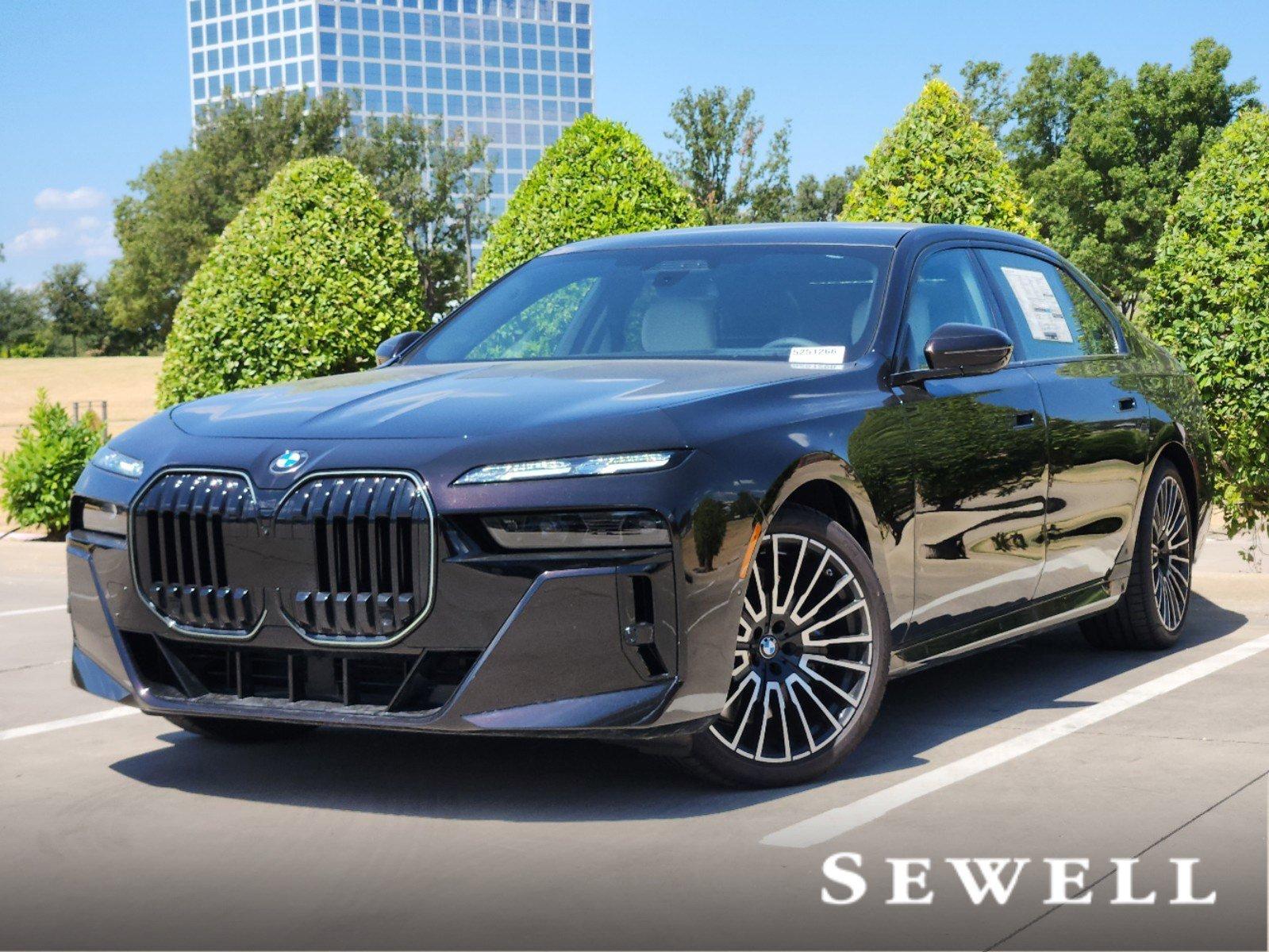 2024 BMW 760i xDrive Vehicle Photo in PLANO, TX 75024