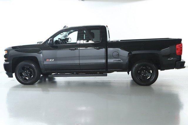 2017 Chevrolet Silverado 1500 Vehicle Photo in BEACHWOOD, OH 44122-4298