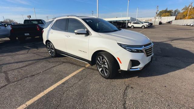 Used 2022 Chevrolet Equinox Premier with VIN 2GNAXXEV8N6106702 for sale in Saint Cloud, MN