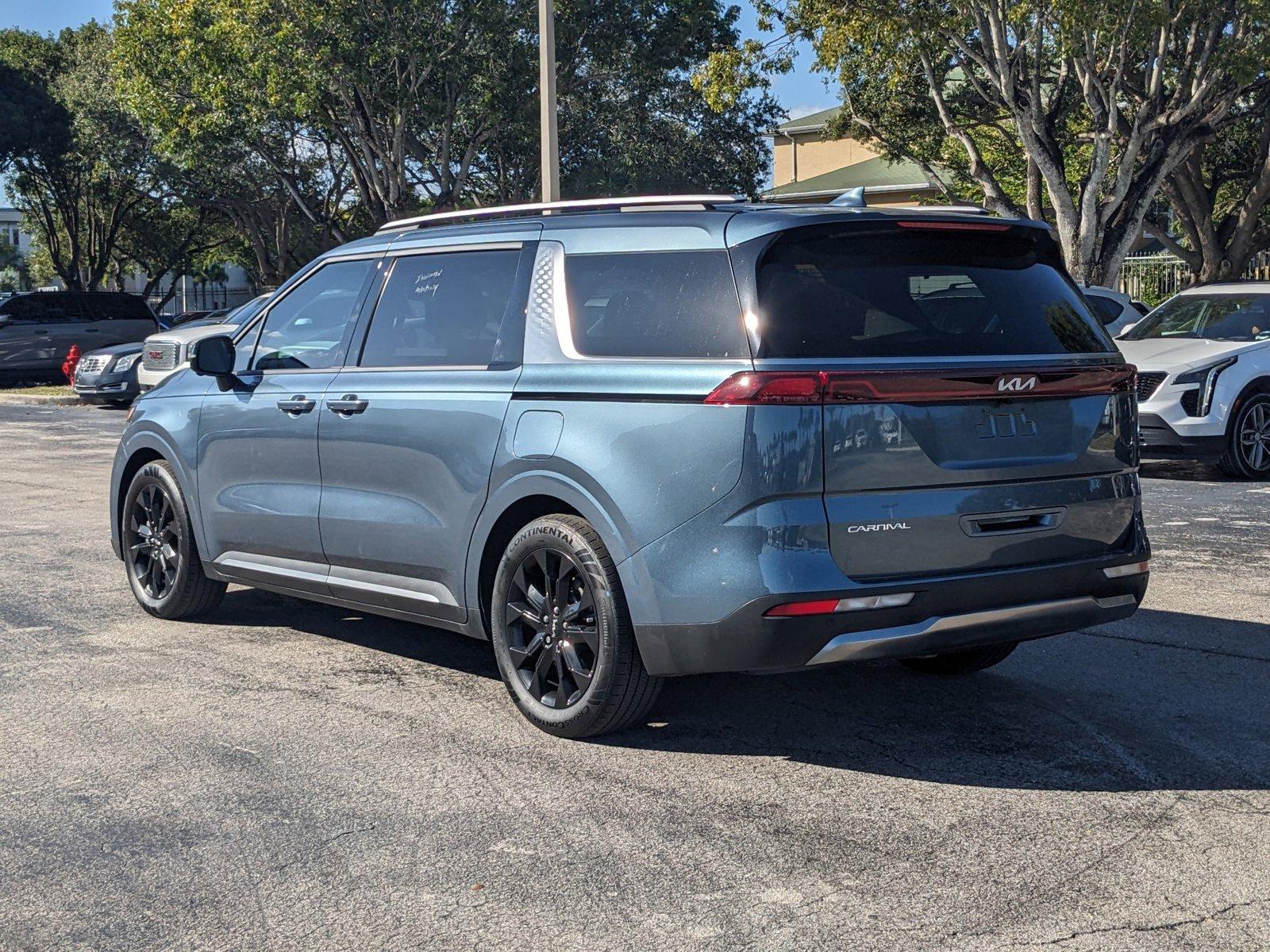 2024 Kia Carnival Vehicle Photo in WEST PALM BEACH, FL 33407-3296