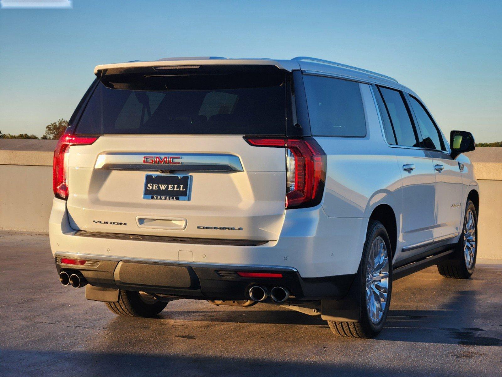 2023 GMC Yukon XL Vehicle Photo in DALLAS, TX 75209