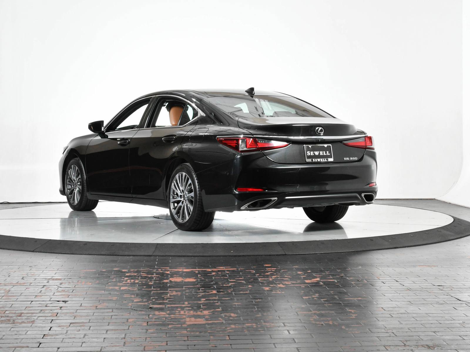 2019 Lexus ES 350 Vehicle Photo in DALLAS, TX 75235