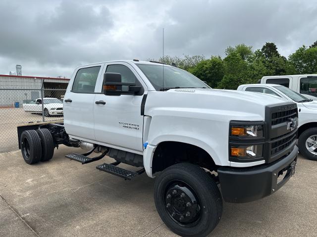 2024 Chevrolet Silverado Chassis Cab Vehicle Photo in ENNIS, TX 75119-5114