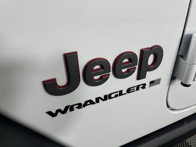 2023 Jeep Wrangler Vehicle Photo in GILBERT, AZ 85297-0402