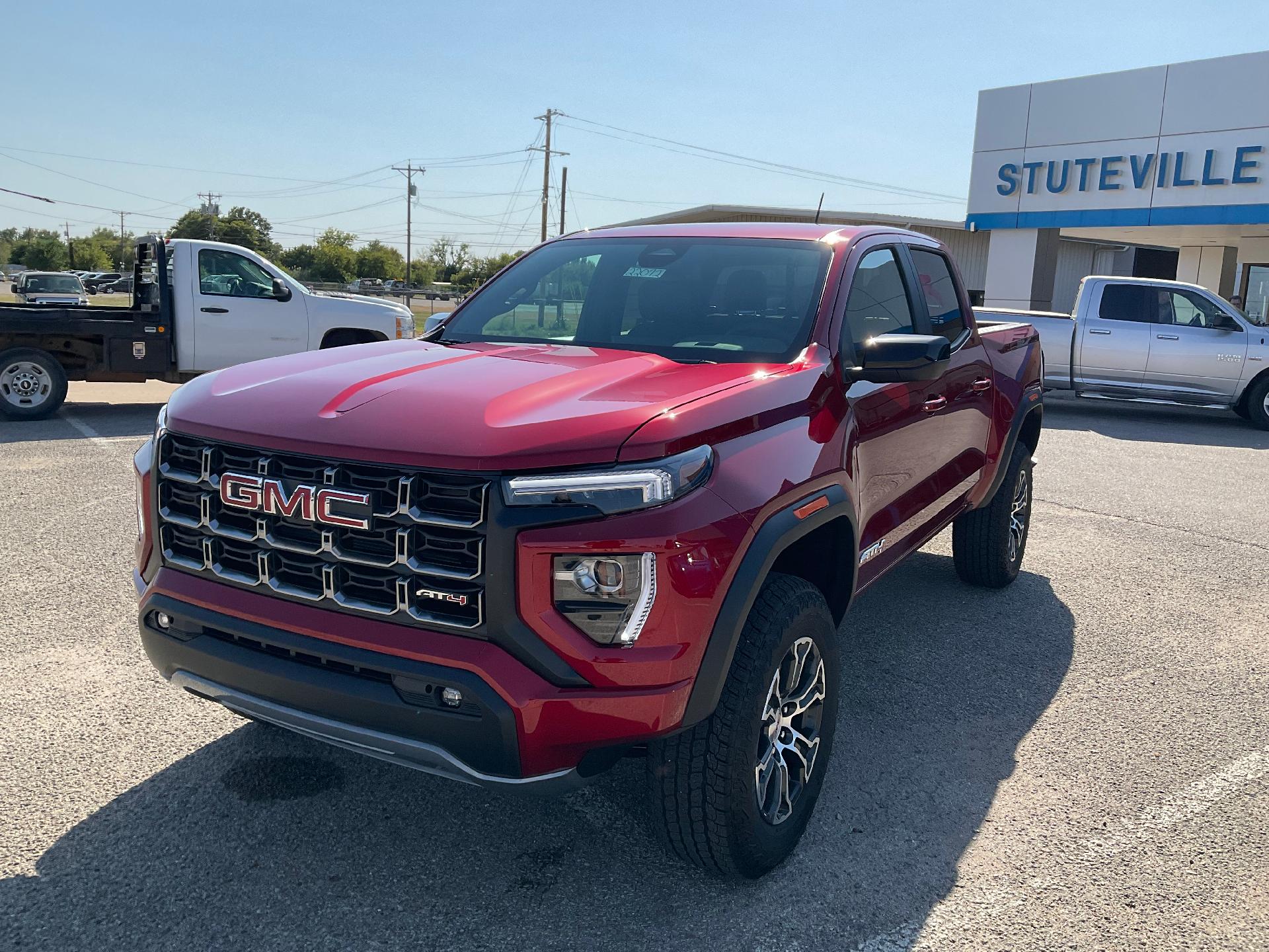 2024 GMC Canyon Vehicle Photo in PONCA CITY, OK 74601-1036