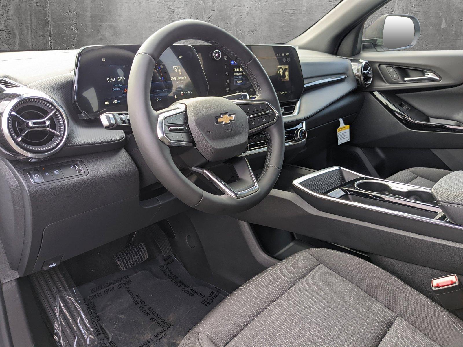 2025 Chevrolet Equinox Vehicle Photo in VALENCIA, CA 91355-1705