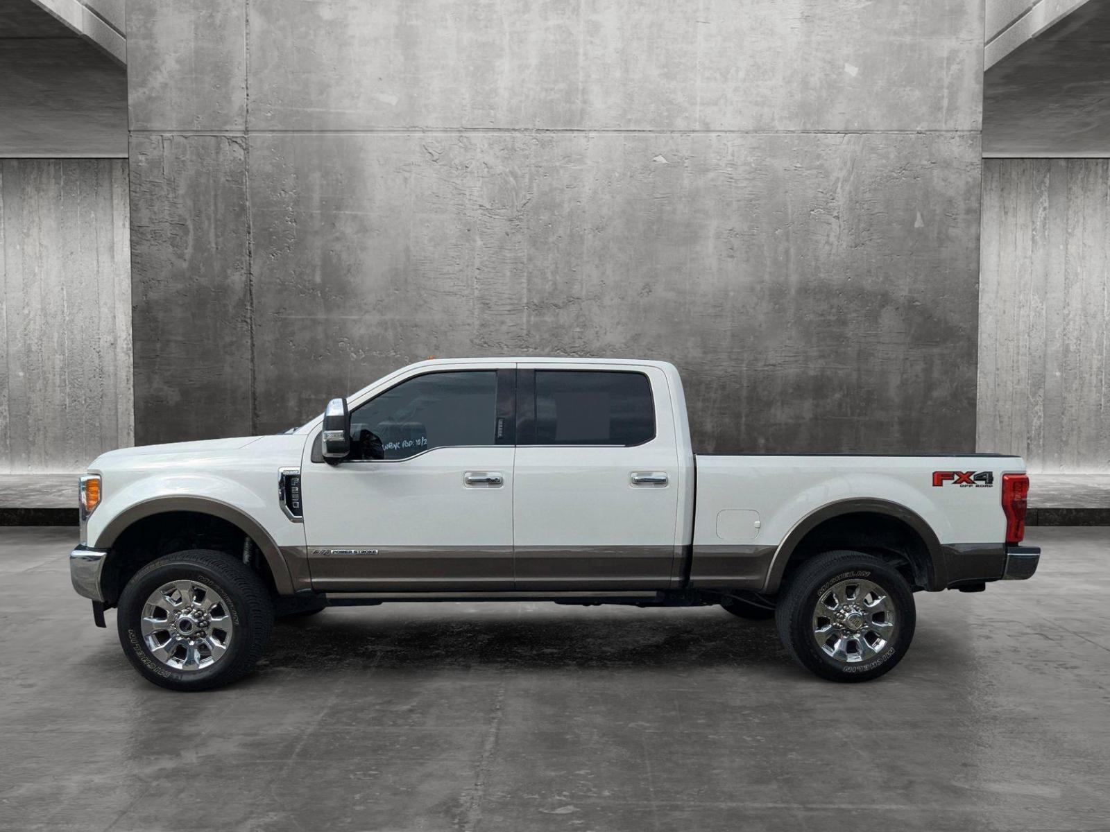 2018 Ford Super Duty F-250 SRW Vehicle Photo in PEMBROKE PINES, FL 33024-6534