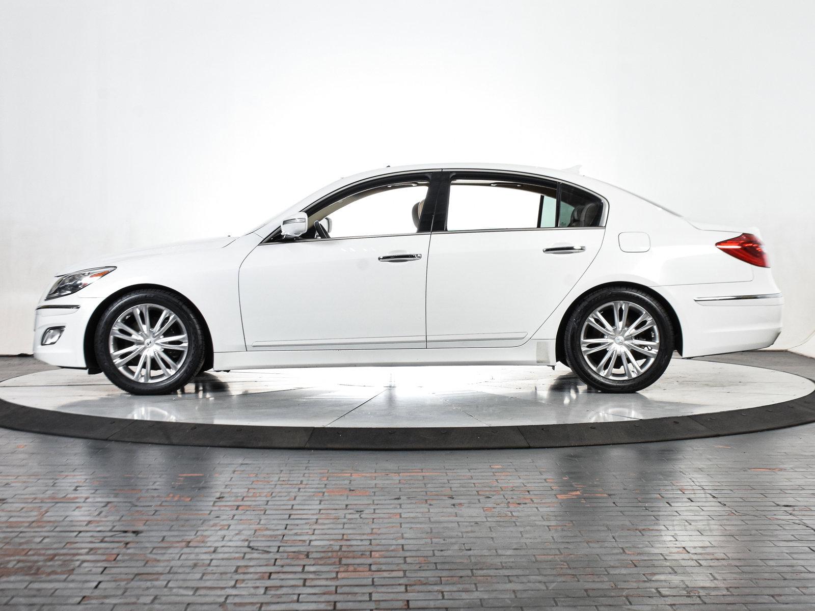 2013 Hyundai GENESIS Vehicle Photo in DALLAS, TX 75235