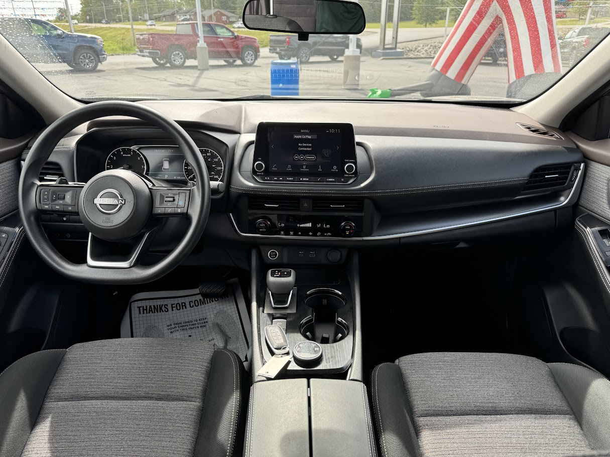 2023 Nissan Rogue Vehicle Photo in BOONVILLE, IN 47601-9633