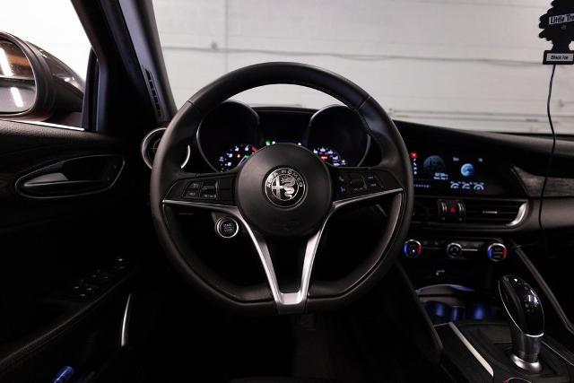 2018 Alfa Romeo Giulia Vehicle Photo in Tigard, OR 97223