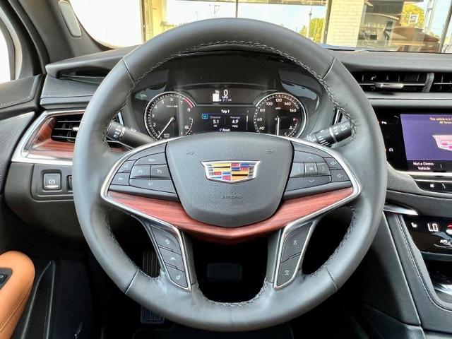 2025 Cadillac XT5 Vehicle Photo in EFFINGHAM, IL 62401-2832