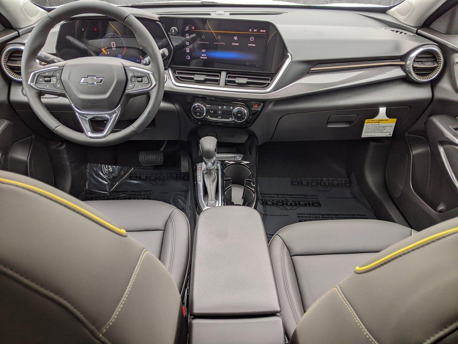 2024 Chevrolet Trax Vehicle Photo in TIMONIUM, MD 21093-2300