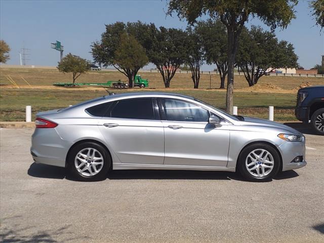 2014 Ford Fusion Vehicle Photo in DENTON, TX 76210-9321