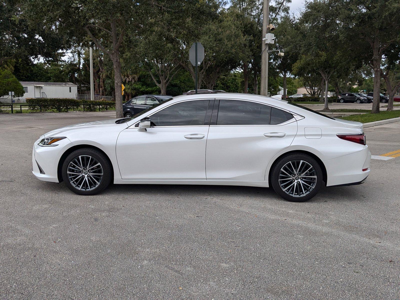 2023 Lexus ES 350 Vehicle Photo in West Palm Beach, FL 33417