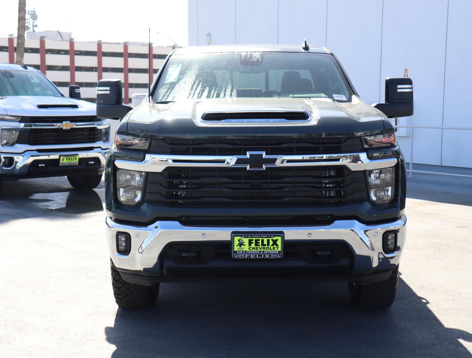 2025 Chevrolet Silverado 2500 HD Vehicle Photo in LOS ANGELES, CA 90007-3794